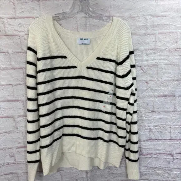 Old Navy Women's Striped V-Neck Sweater Size Medium NWOT - Picture 1 of 4